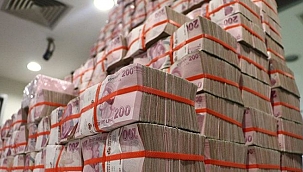 Çılgınca borçlandık