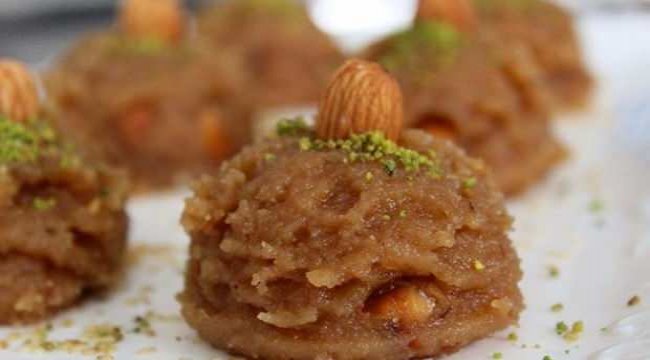 Un helvası nasıl yapılır? Cevizli un helvası tarifi...