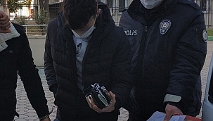 53. kez başkasının yerine ehliyet sınavına girerken yakalandı