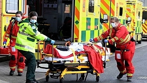 İngiltere'de son 24 saatte corona virüsten 1041 ölüm