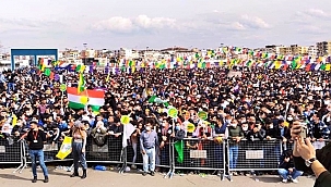 Batman'da Newroz Coşkulu Geçti