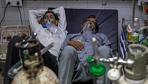 Ne hastanede yer kaldı, ne morgda! Hindistan'da birbirini tanımayan kişiler aynı yatakta