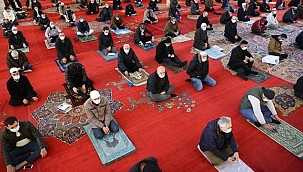 Teravih Namazları Yasaklandı