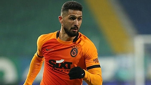 Galatasaray'da Emre Akbaba ve Ömer Bayram imzalıyor
