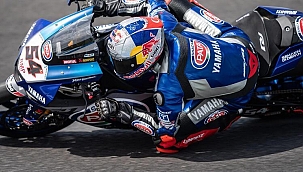 Toprak Razgatlıoğlu, İtalya'daki ilk yarışta 2. olarak podyuma çıktı