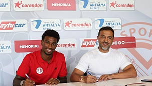 Antalyaspor'dan iki imza