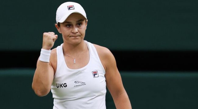 Wimbledon'da tek kadınlarda son yarı final bileti Barty'nin