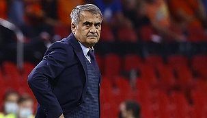 Amsterdam'da 'Şenol Güneş istifa' tezahüratları