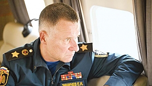 Rus Bakan tatbikatta uçurumdan yuvarlanıp Öldü