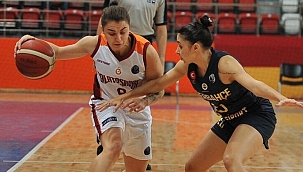 Fenerbahçe gruptaki ilk maçta Galatasaray'ı yendi