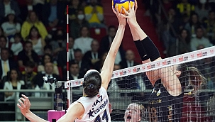 VakıfBank-Fenerbahçe Opeti Devirerek Seriyi 2-2'ye Getirdi