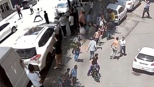 İşçi ve patron kavgası! Taş ve sopalar havada uçuştu, mahalle savaş alanına döndü