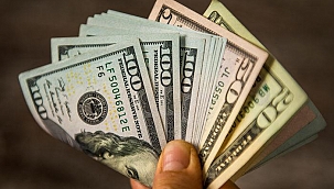 Bankadaki 200 bin dolarını çekemeyince 6 çalışanı rehin aldı