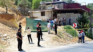 Her satırı korkunç... Önce kocasını, sonra kızını öldürüp üst üste gömmüş!