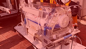 Bu nasıl vicdansızlık: Yeni doğan bebek 7 saat boyunca soğukta…