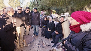 Kılıçdaroğlu deprem bölgesinde