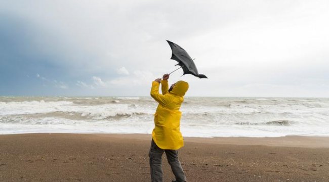 Meteoroloji'den 23 il için önemli uyarı! Sağanak yağış, sel, toz taşınımı, hortum...