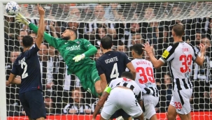 Şampiyonlar Liginde Sonuçlar. Newcastle United, Paris Saint Germain'i perişan etti! 