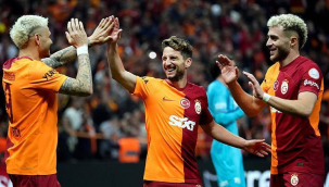 Galatasaray'ın 3 yıldızı Icardi, Mertens ve Ziyech son düzlükte coştu