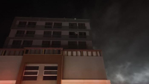 Denizli'de 7 katlı apartmanda yangın! Mahsur kalanları kurtarma çalışması sürüyor