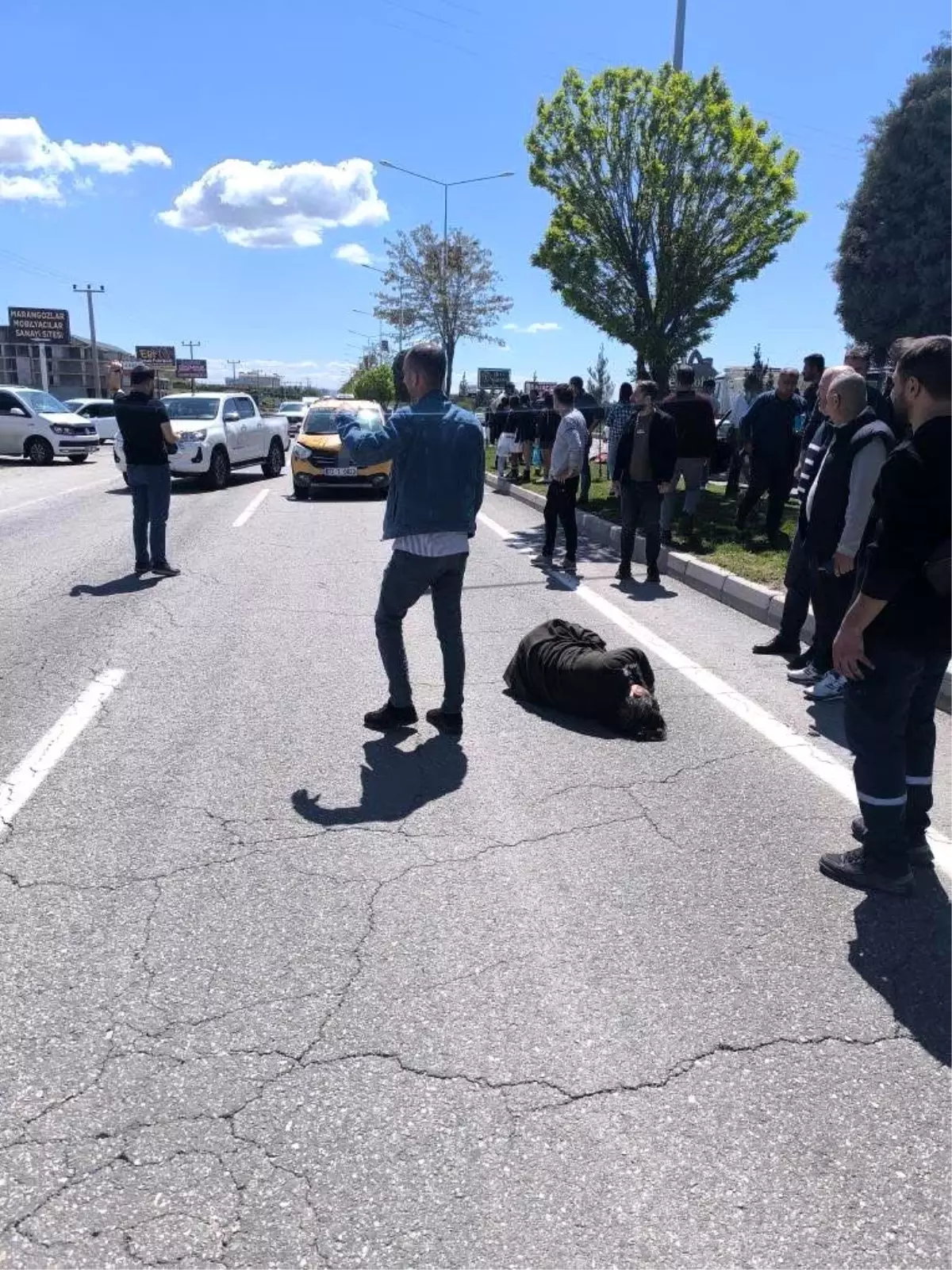 Batman'da Otomobilin Çarptığı 2 Kadın Yaralandı