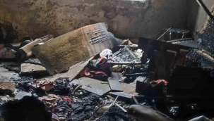 Yangın Diyarbakır'da bir evi küle çevirdi