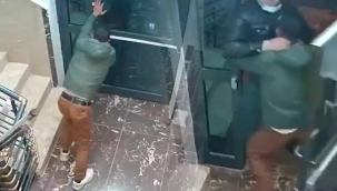 Yere yatırıp, parke taşıyla defalarca kafasına vurdu! Korkunç anlar