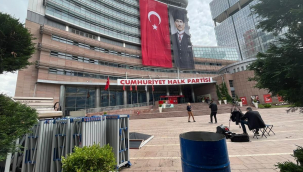 Olaylı günün ardından CHP Genel Merkezi'nde dikkat çeken görüntü