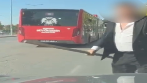 Tartıştığı sürücüye sopayla saldırdı: Cezası dudak uçuklattı!