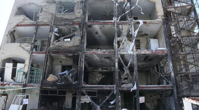 İran Kızılayı 40 günlük savaşta enkazdan 7.250'den fazla kişiyi kurtardı
