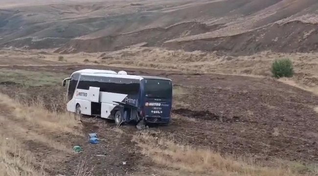 Yolcu otobüsü tarlaya girdi: 9 kişi yaralandı